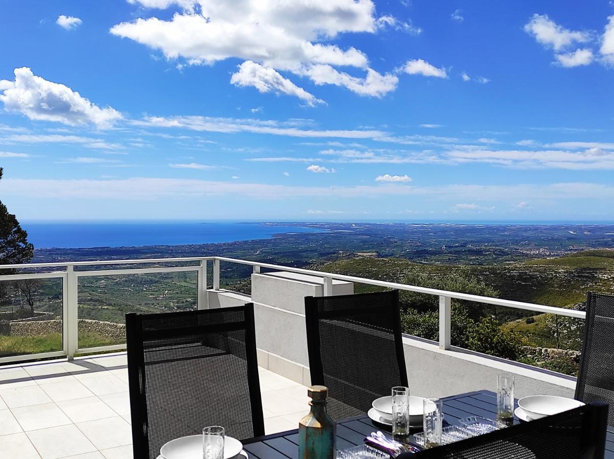 Villa Orizzonte Sullo Jonio Авола Екстериор снимка