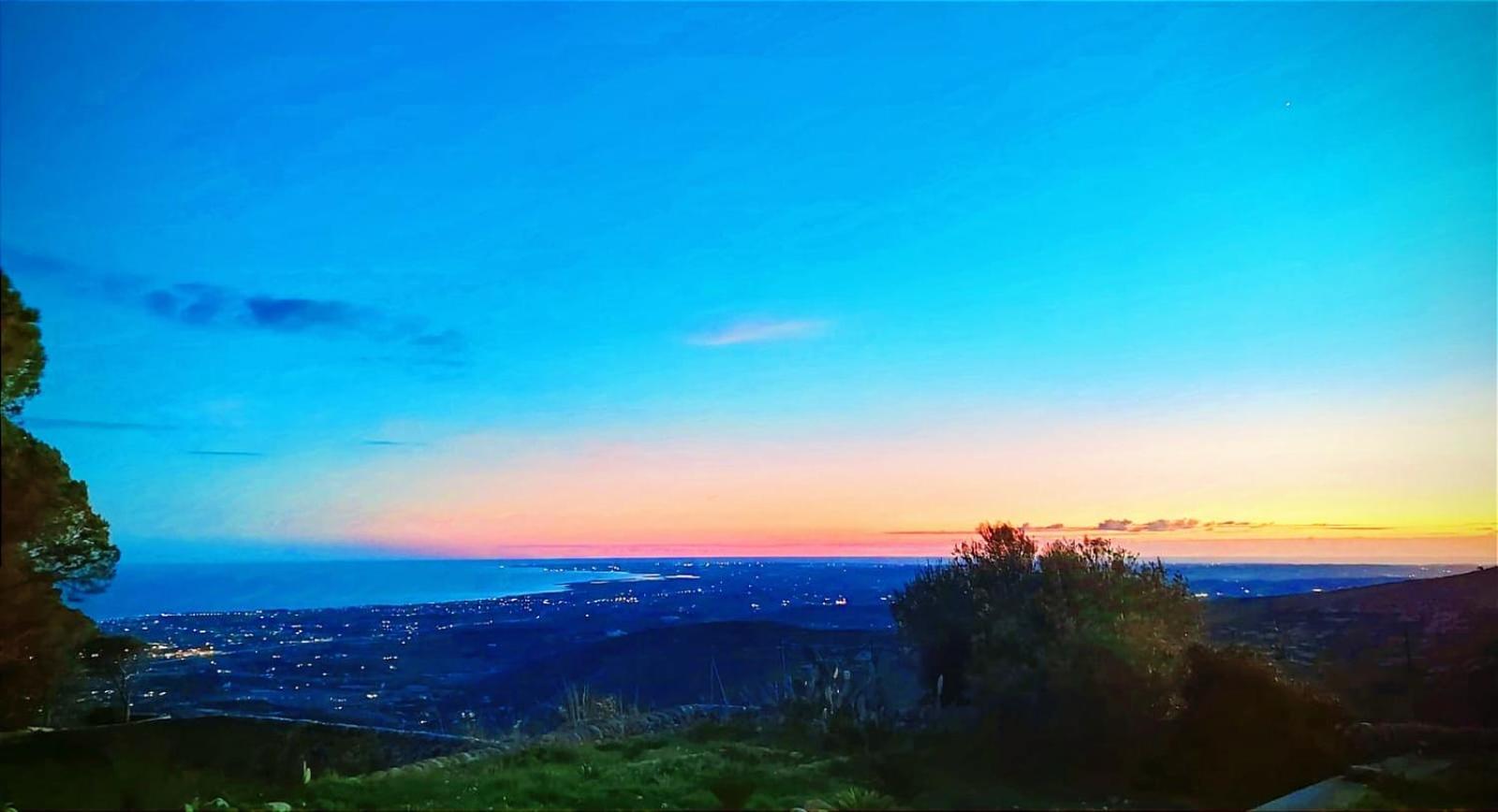 Villa Orizzonte Sullo Jonio Авола Екстериор снимка