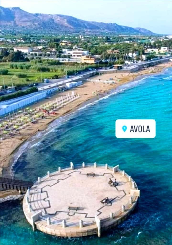 Villa Orizzonte Sullo Jonio Авола Екстериор снимка